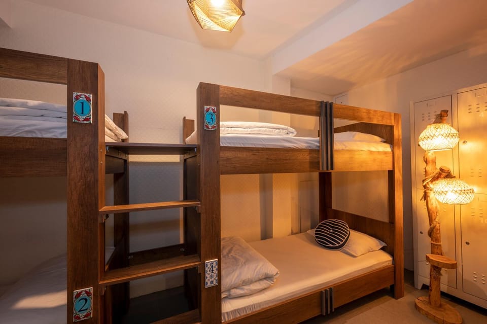 bunk bed