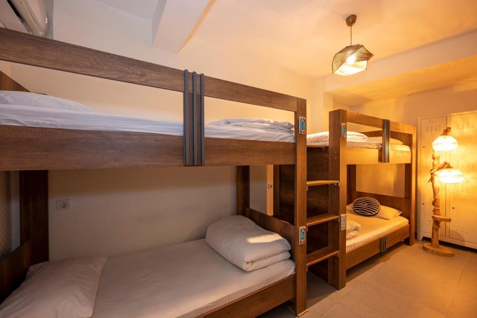bunk bed