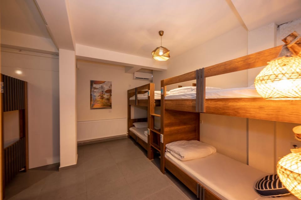bunk bed