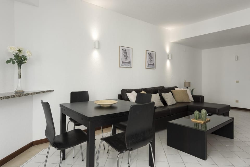 Algamar Apartment - Vilamoura Center Apartment in Quarteira