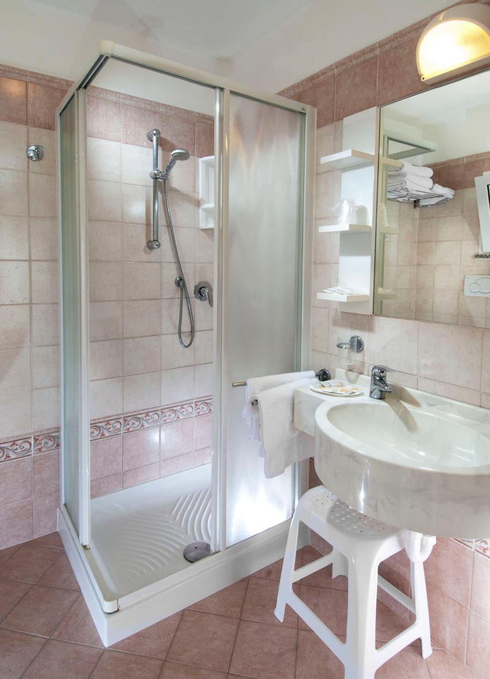 Shower, Bathroom, towels