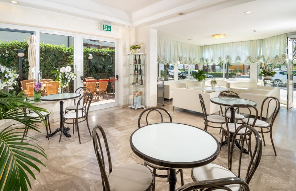 Living room, Lobby or reception