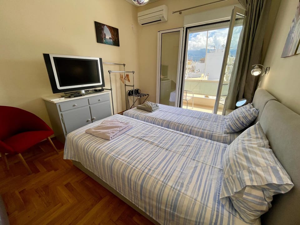TV and multimedia, View (from property/room), Bedroom, air conditioner