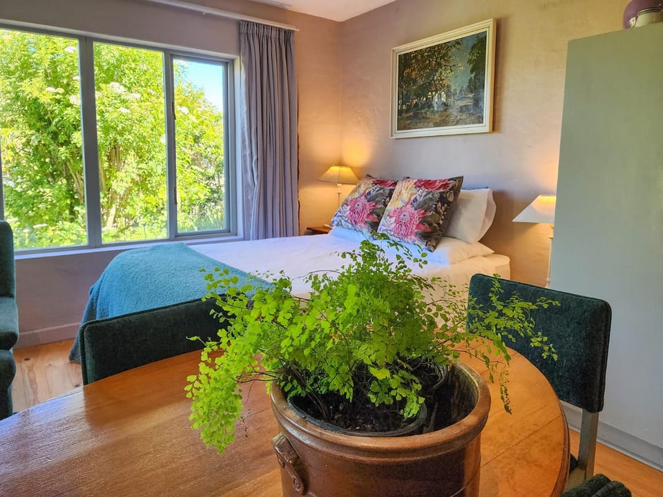 Bedroom, Garden view
