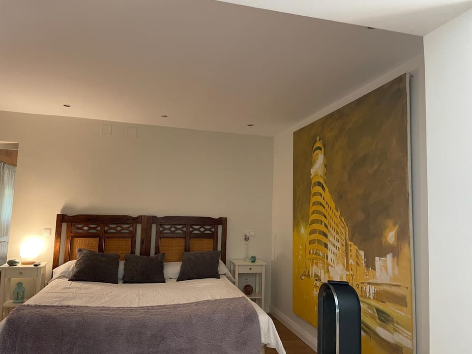 Espléndido dormitorio en Suite Bed and Breakfast in Community of Madrid
