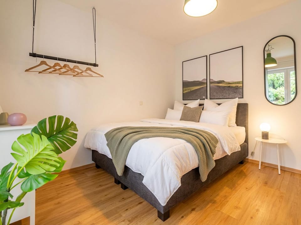 Bed, Photo of the whole room, Bedroom