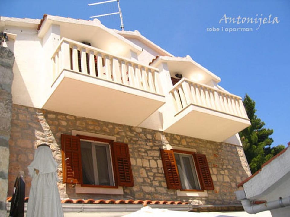 Balcony/Terrace, Garden view