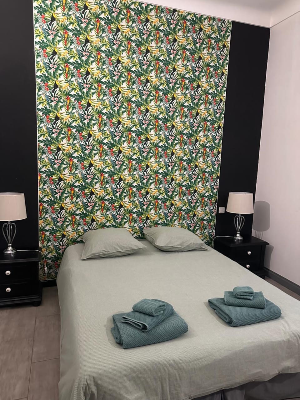 Bedroom, air conditioner