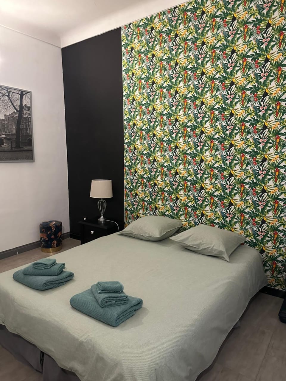 Bedroom, air conditioner