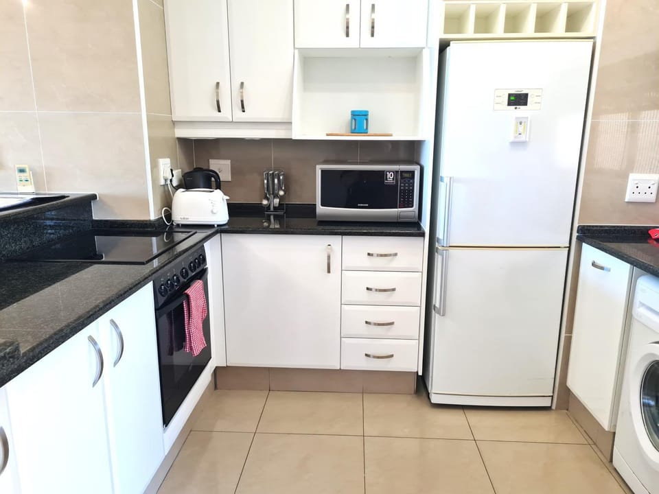 minibar, stove, toaster, washing machine, kitchen