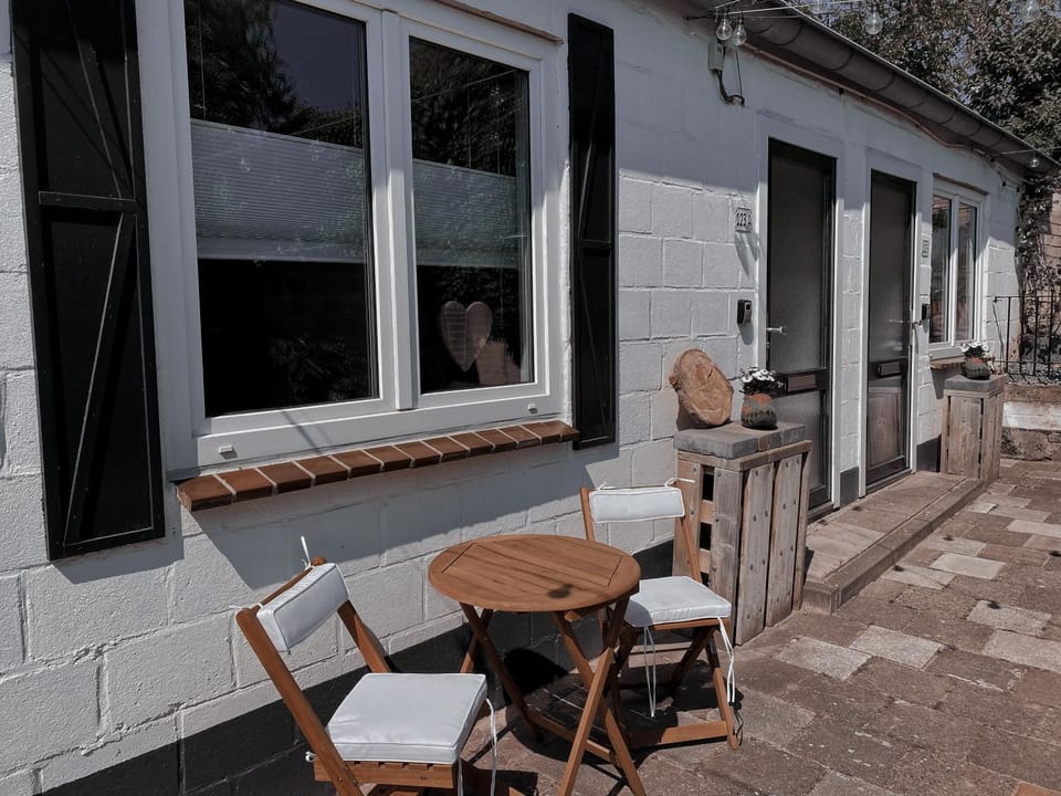 Loods 123 bed & kitchen House in Limburg (province)
