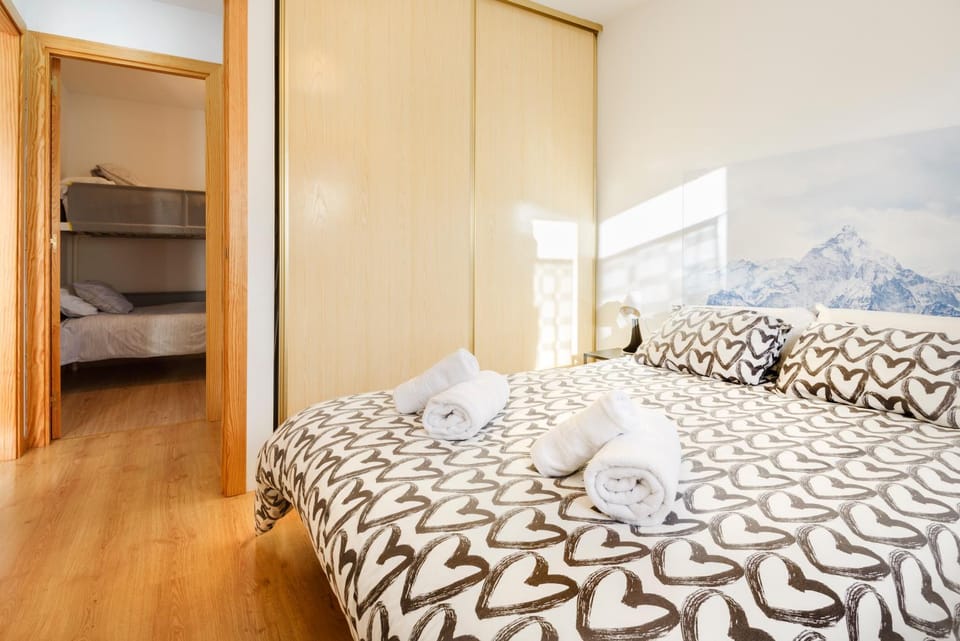 Bed, Photo of the whole room, Bedroom, towels, wardrobe