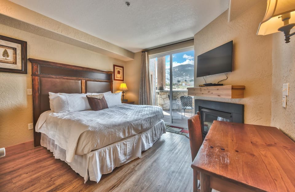 Steps to skiing, resort property, mountain views, shared hot tub, sauna, steam room 223 House in Wasatch County