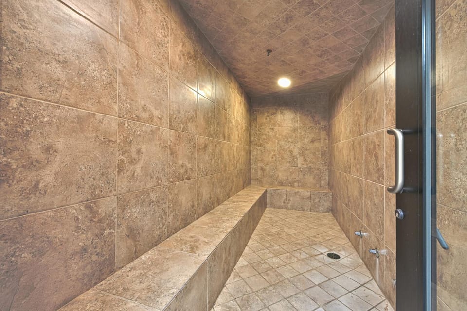 Steps to skiing, resort property, mountain views, shared hot tub, sauna, steam room 223C House in Wasatch County