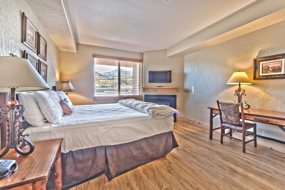 Steps to skiing, resort property, mountain views, shared hot tub, sauna, steam room 223AB House in Wasatch County