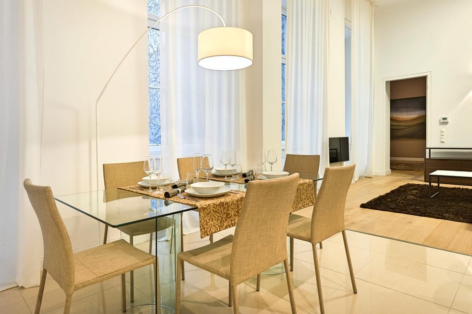 TV and multimedia, Living room, Dining area