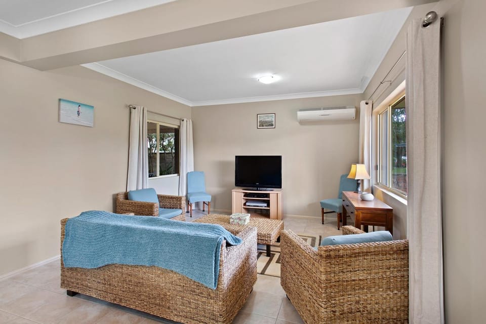 Ajax Avenue 6 House in Shoal Bay