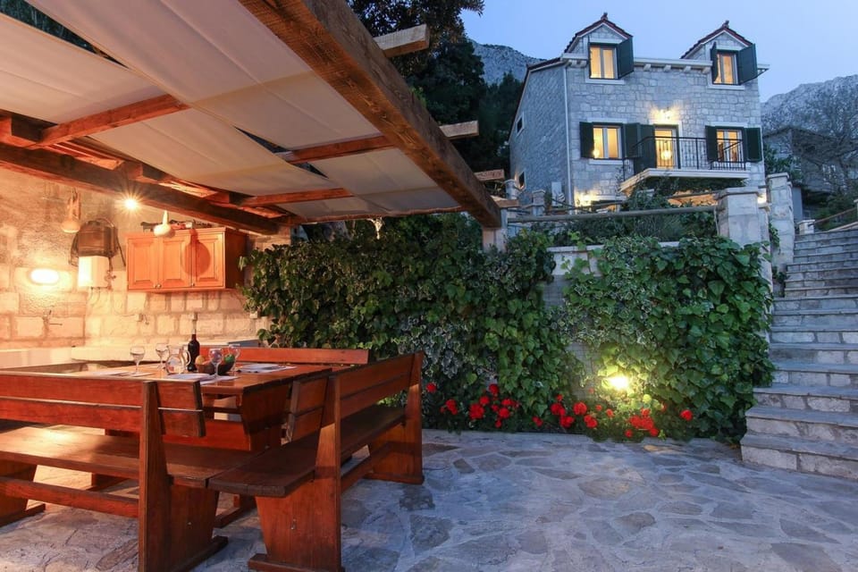 Property building, Patio