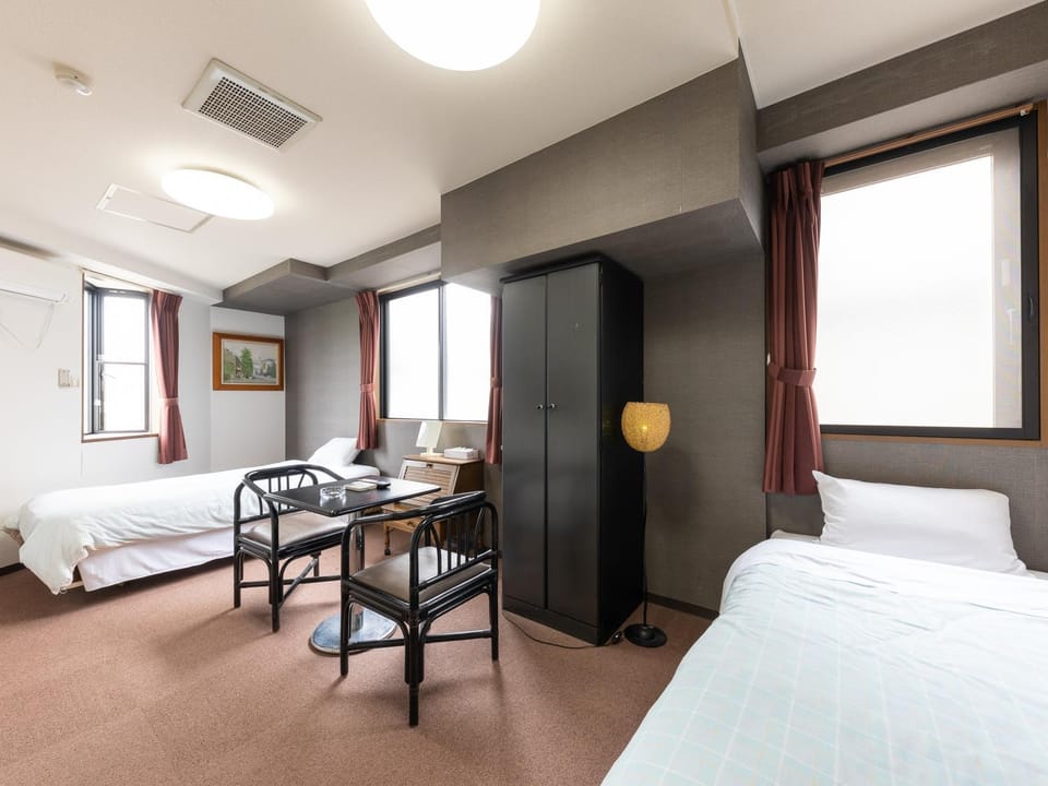 Bed, Photo of the whole room, Bedroom, towels, wardrobe, air conditioner