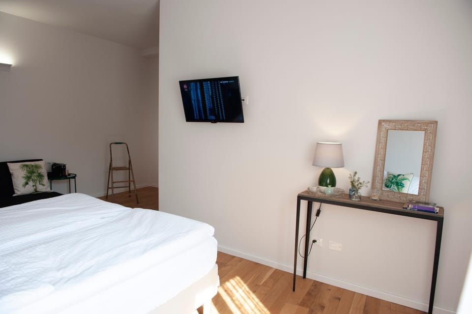 TV and multimedia, Coffee/tea facilities