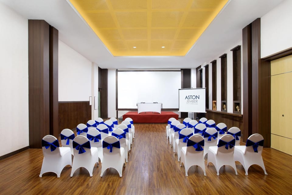 Meeting/conference room