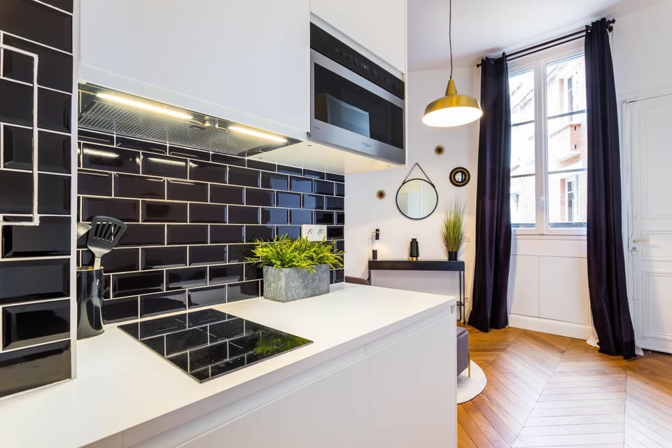 Elegant studio - 2P - Trocadéro - Eiffel Tower Apartment in Paris