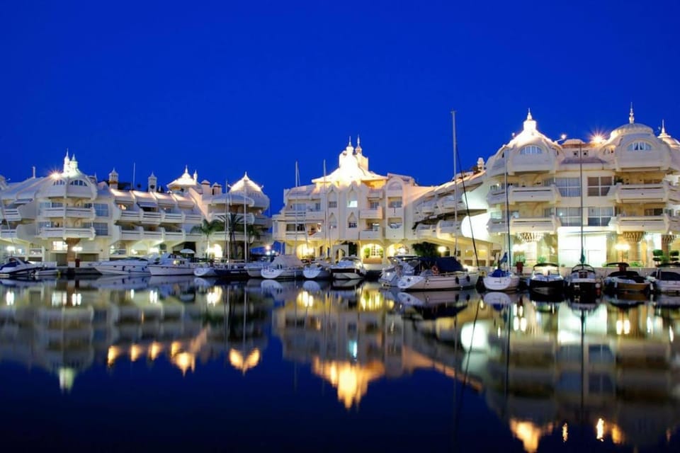Restaurant/places to eat, Off site, Fishing, Nightclub / DJ, Canoeing, Diving, Evening entertainment, Supermarket/grocery shop, Shopping Area, Entertainment