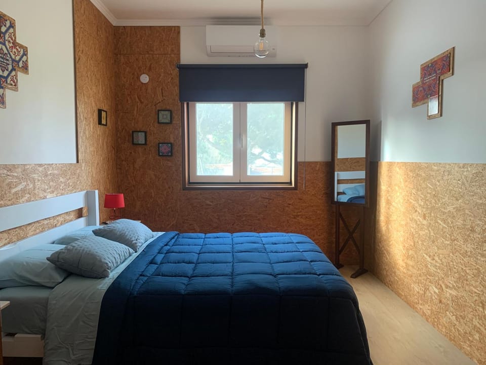 Bedroom, Garden view, air conditioner