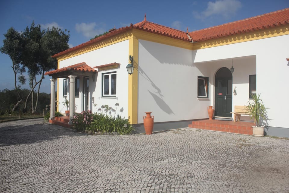 Property building, Facade/entrance, Parking