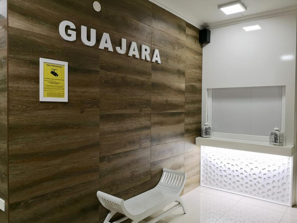 Property building, Restaurant/places to eat, Facade/entrance, People, Activities, Lobby or reception, Animals, Animals, Pets, Pets, Location, heating, internet, pet friendly, pet friendly, safe, towels, elevator, air conditioner