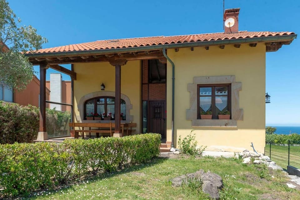 La Quimera House in Cantabria