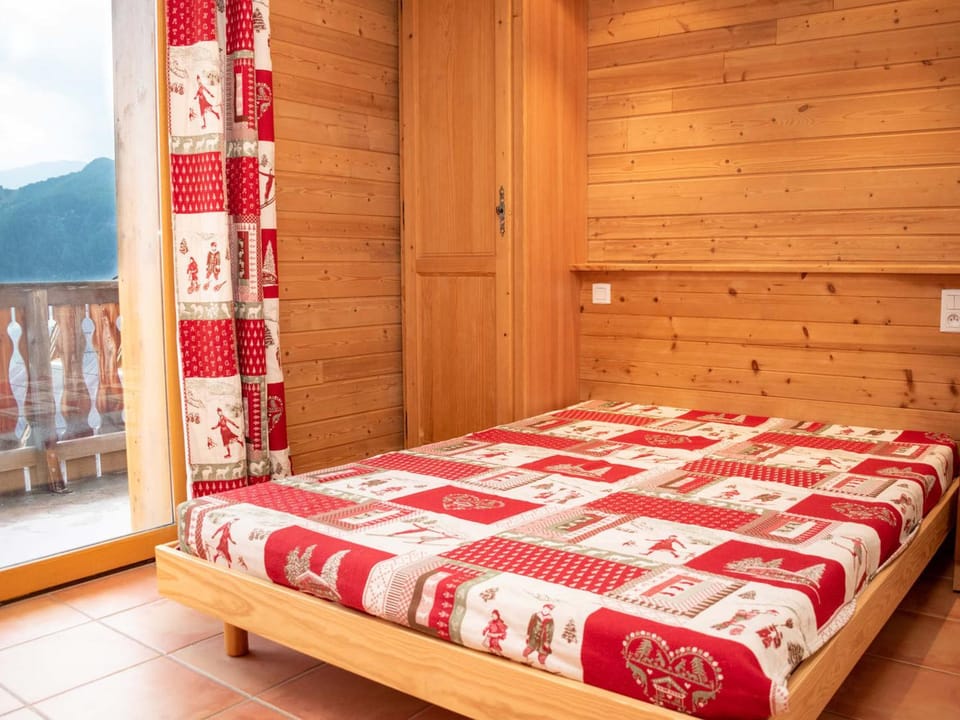 Appartement cosy 2 pièces, 6 pers., balcon et parking - FR-1-504-231 Apartment in Uvernet-Fours