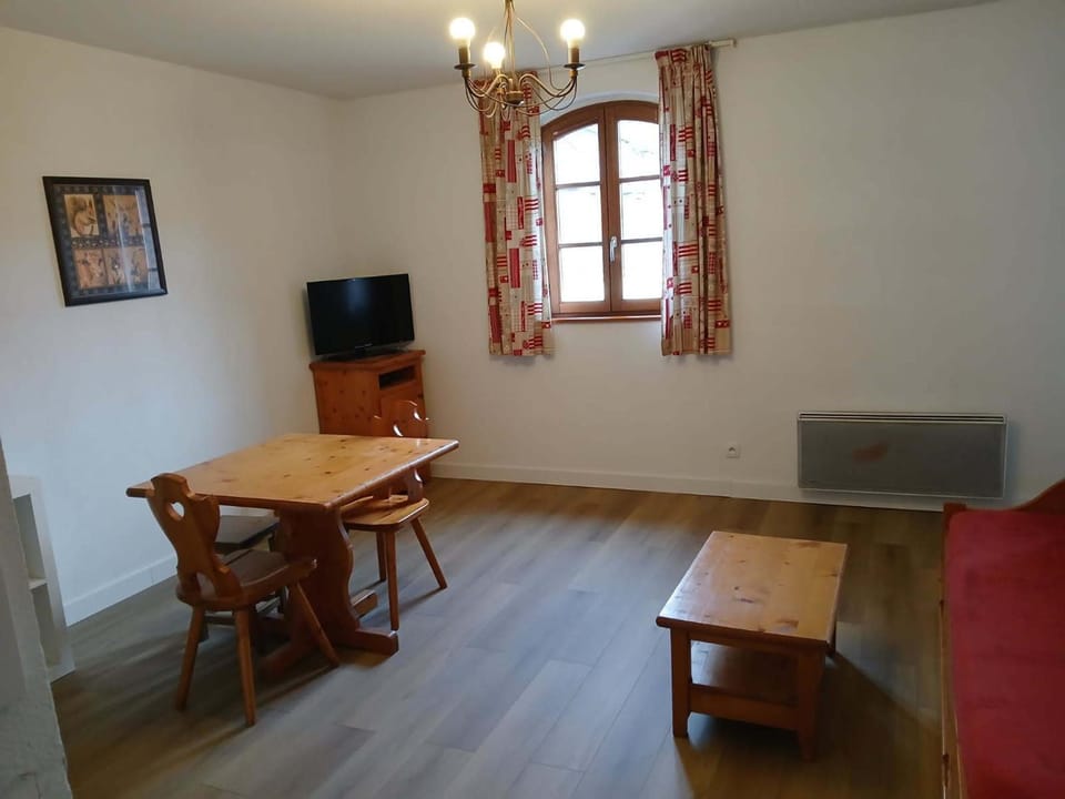 Appartement 2 Pièces 4 Pers. à Vignec - FR-1-504-272 Apartment in Saint-Lary-Soulan