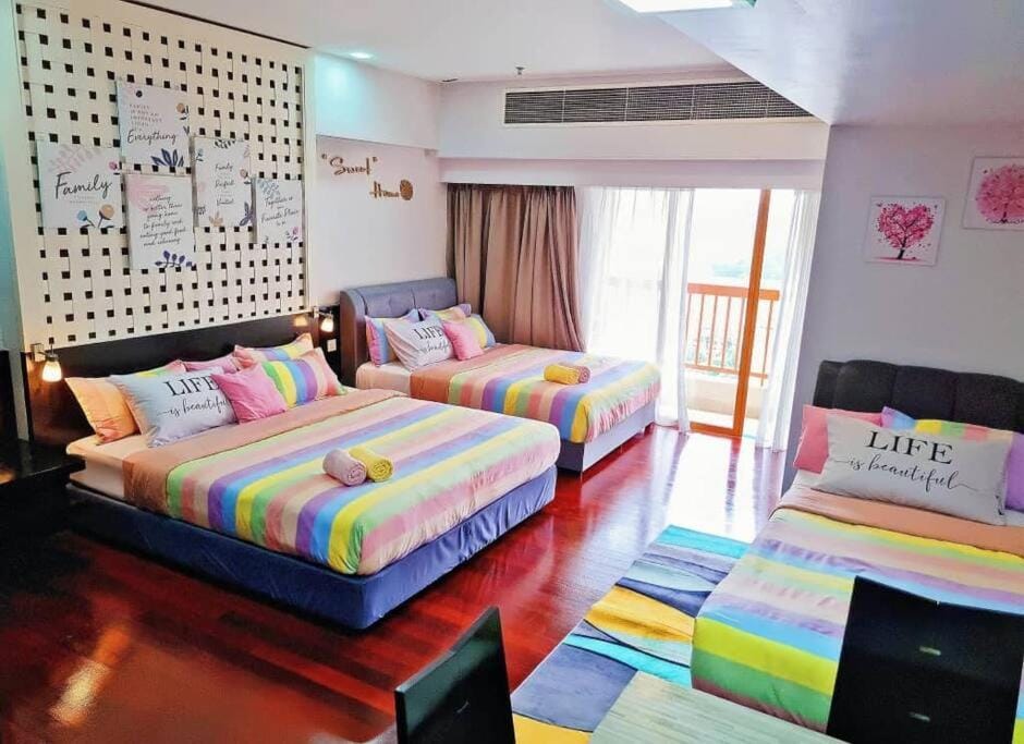 Exclusive Family Suites 5-6 Pax @ Sunway Pyramid Apartment in Subang Jaya