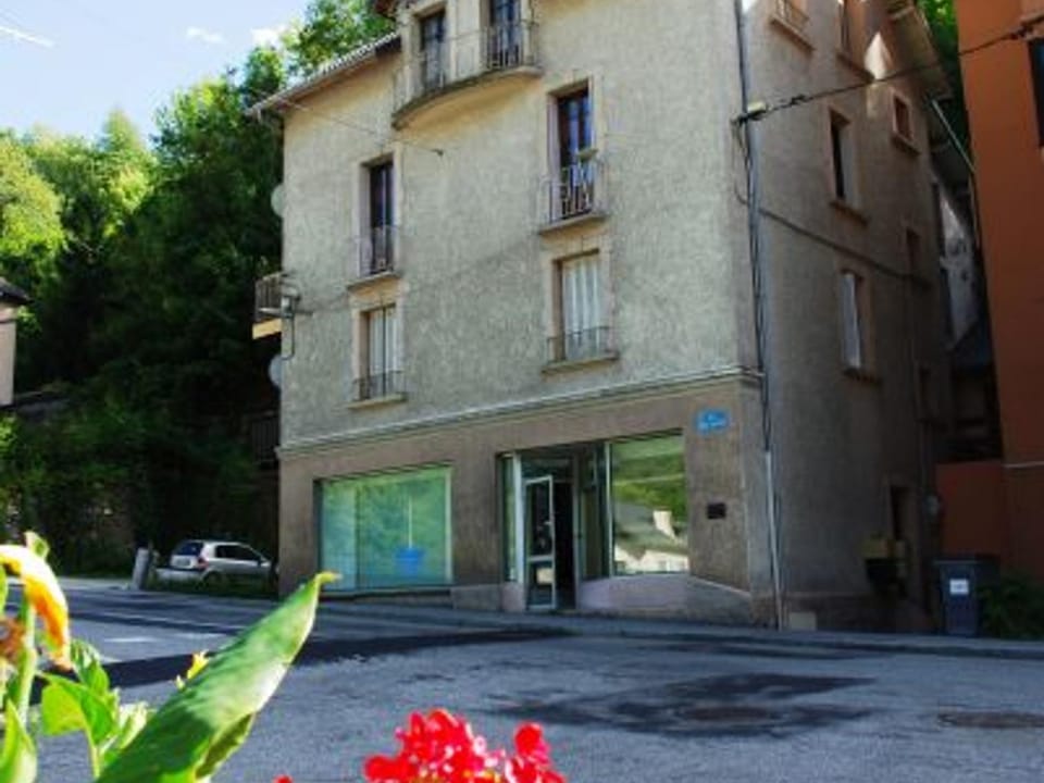 Spacieux Duplex 2 Pièces avec Parking pour 4 Pers - FR-1-512-5 Apartment in Les Allues