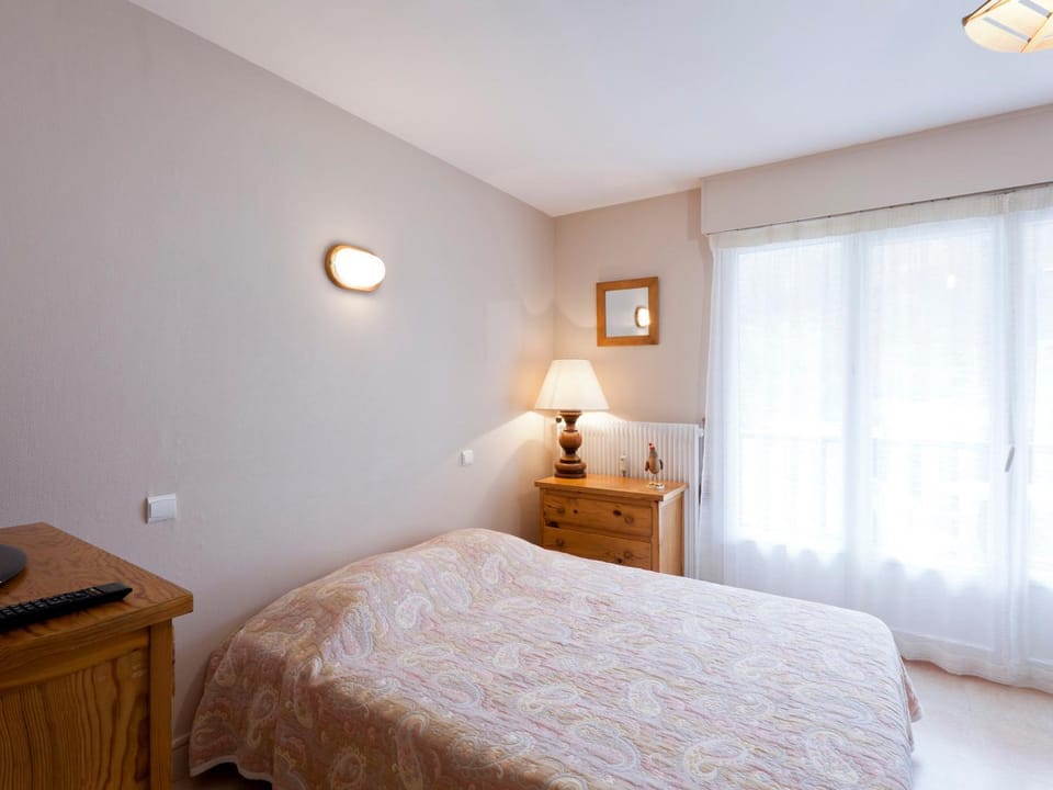 Studio 5 Pers, Centre-Ville, Balcon Sud, Ascenseur - Brides-les-Bains - FR-1-512-19 Apartment in Les Allues