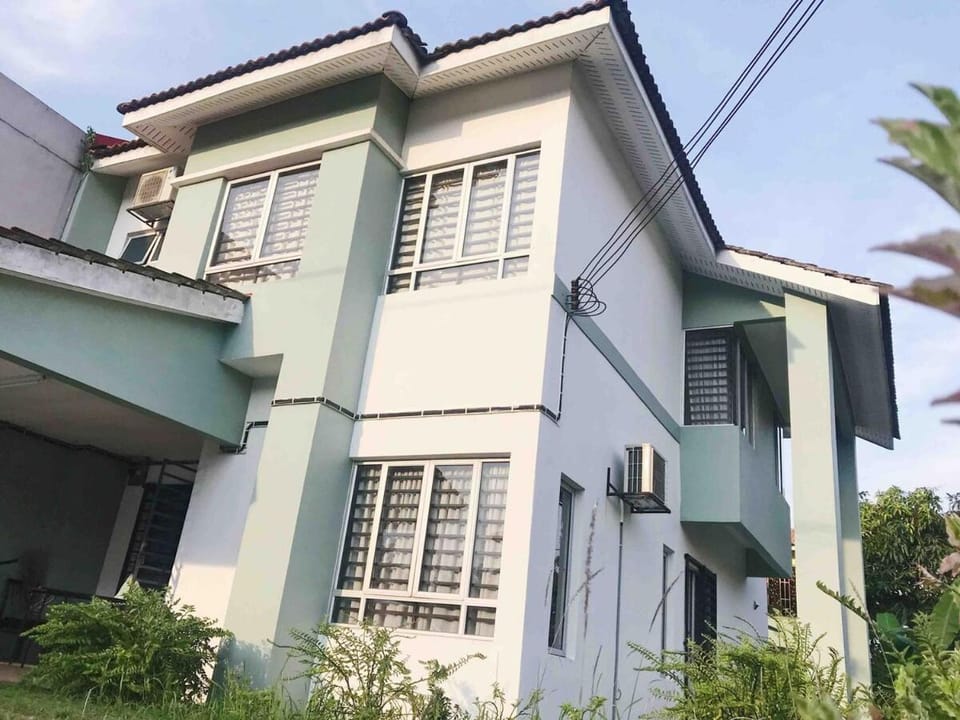 Emma Homestay, Bandar Tasik Puteri - 4 bedrooms, 3 bathrooms House in Selangor, Malaysia