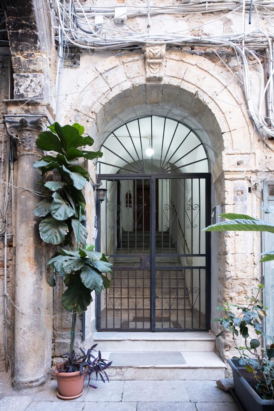 Facade/entrance