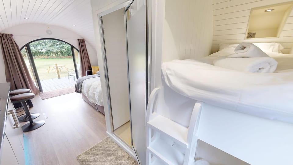 bunk bed