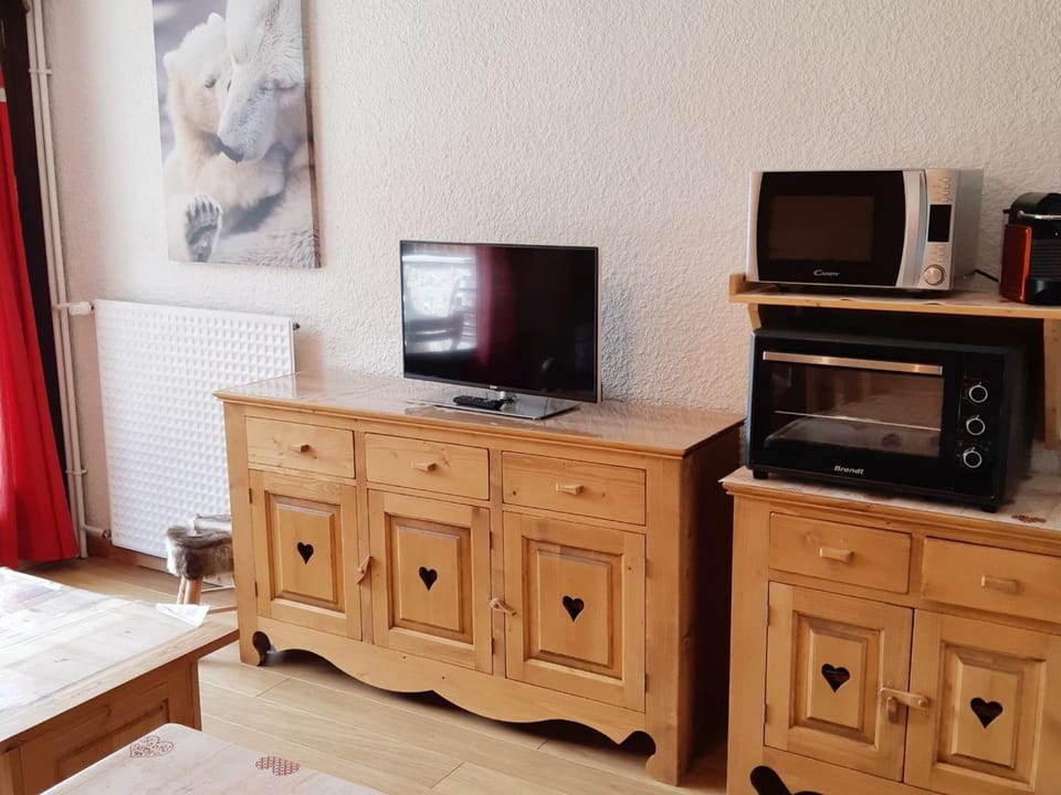 Studio 4 pers, balcon sud, Les Deux Alpes - FR-1-516-12 Apartment in Les Deux Alpes