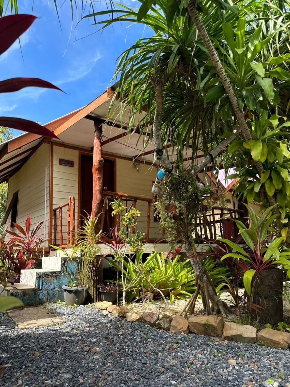 Blue Sky Bungalow Bed and Breakfast in Krabi Changwat