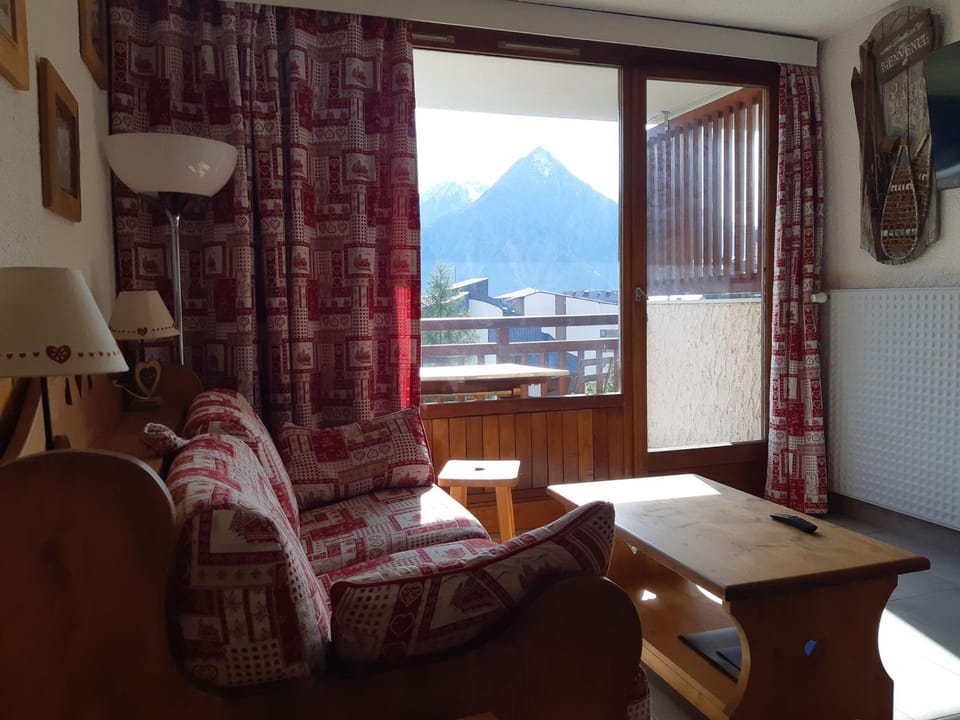 Studio cosy au pied des pistes, 4 pers, vue montagne - FR-1-516-82 Apartment in Les Deux Alpes