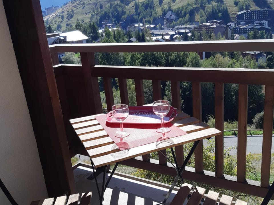 Studio rénové aux Deux Alpes, animaux acceptés - FR-1-516-132 Apartment in Les Deux Alpes