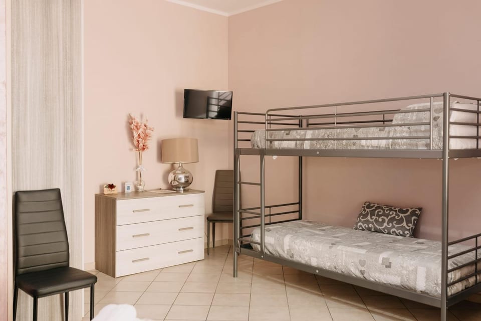 Bed, View (from property/room), Bedroom, bunk bed