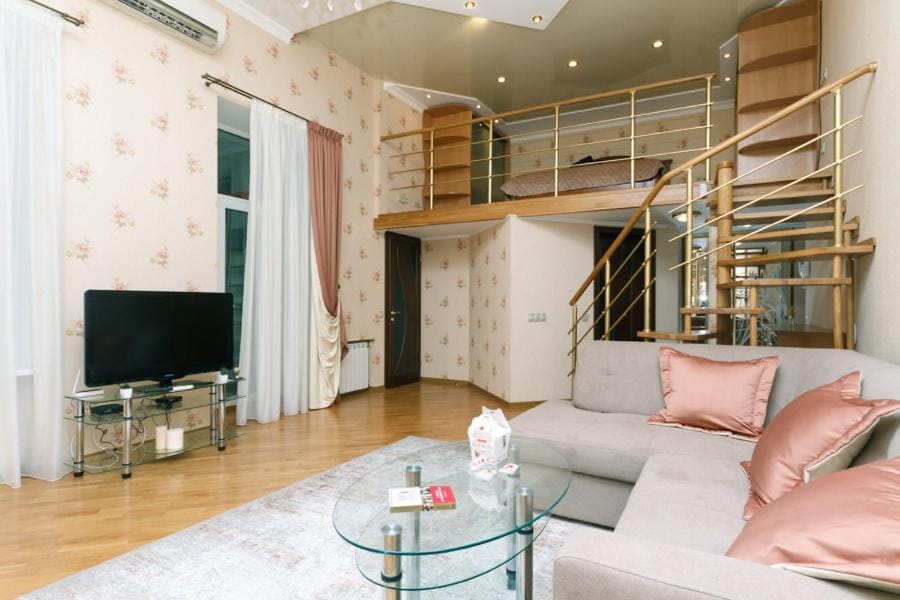 Stylish two-level flat 2 min from Khreschatyk Apartment in Kiev City - Kyiv