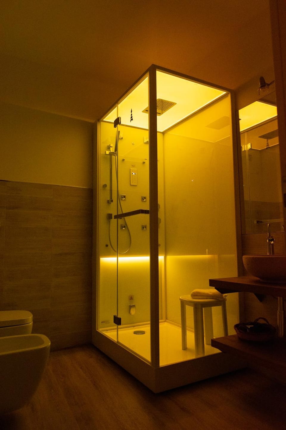 Steam room, Bathroom