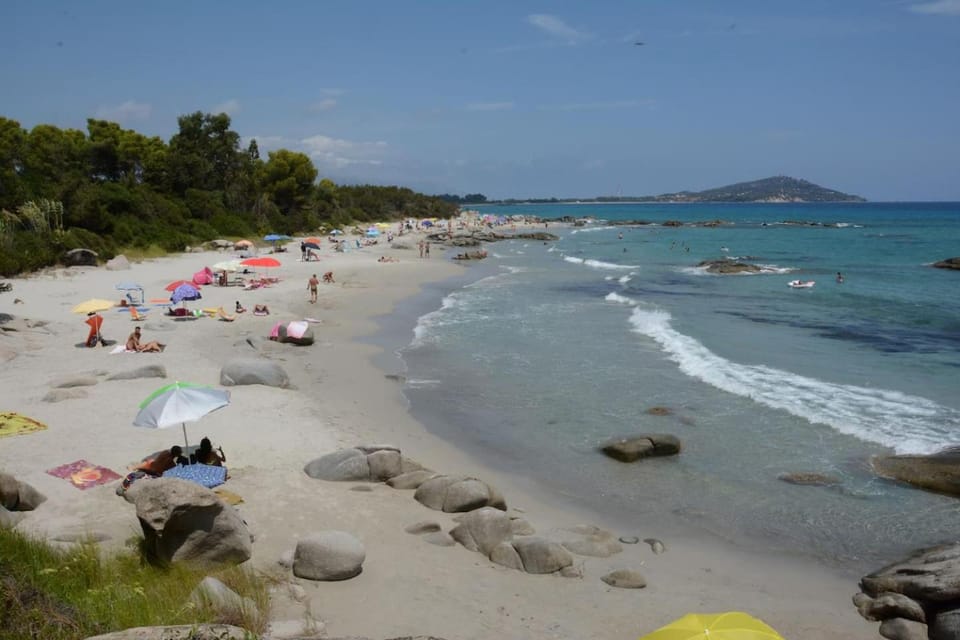 Facade/entrance, Natural landscape, Beach, Beach, On site