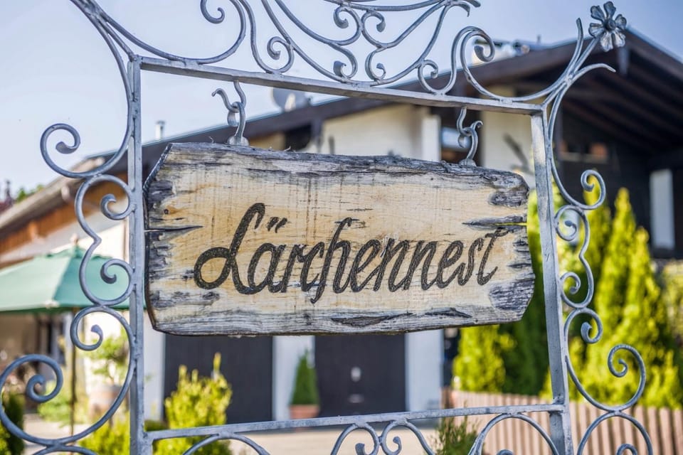 Direkt zwischen Chiemsee u Alpen Dg Apartment in Grassau