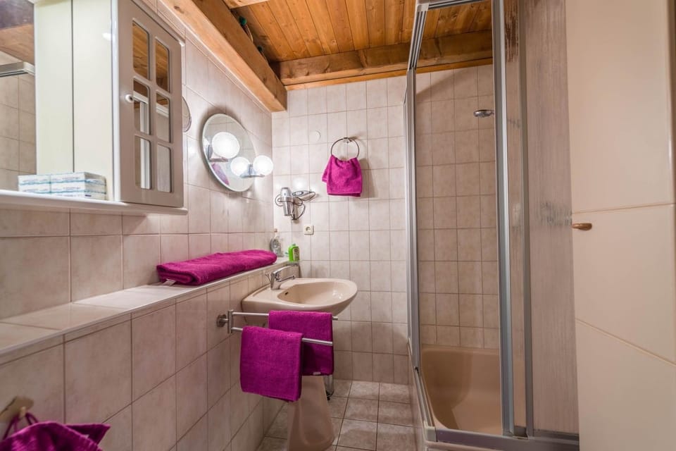 Bathroom, Living room