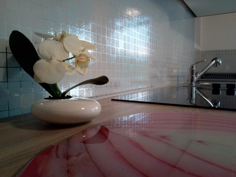 Kitchen or kitchenette, Decorative detail